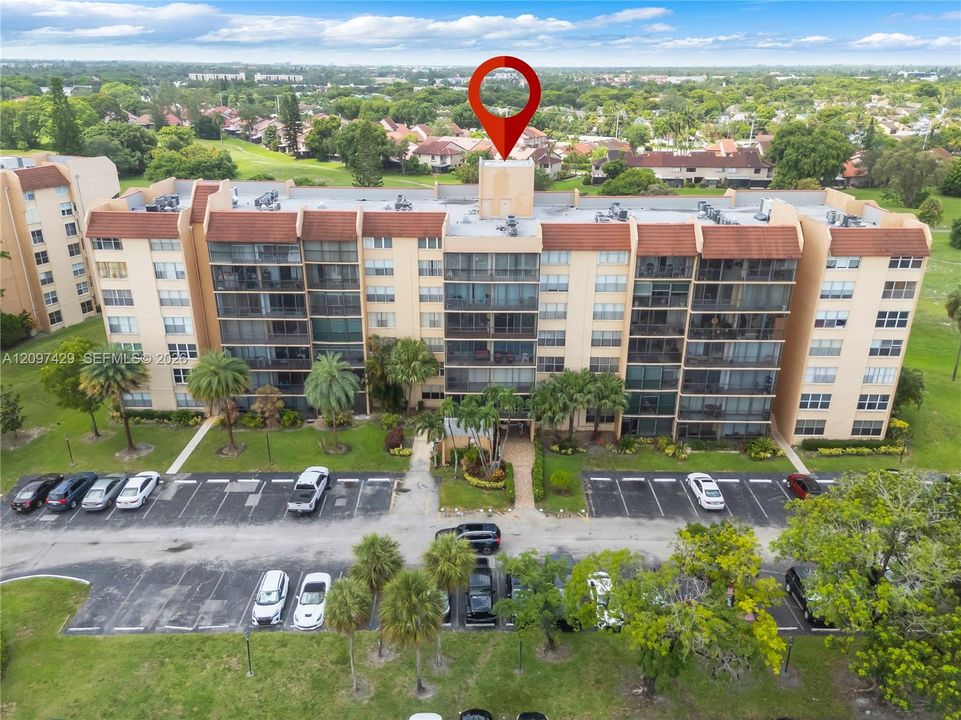 For Sale: $99,900 (1 beds, 1 baths, 780 Square Feet)