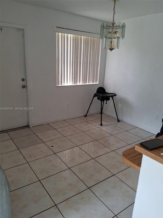 For Sale: $190,000 (2 beds, 2 baths, 816 Square Feet)