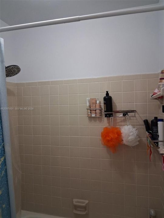 For Sale: $190,000 (2 beds, 2 baths, 816 Square Feet)