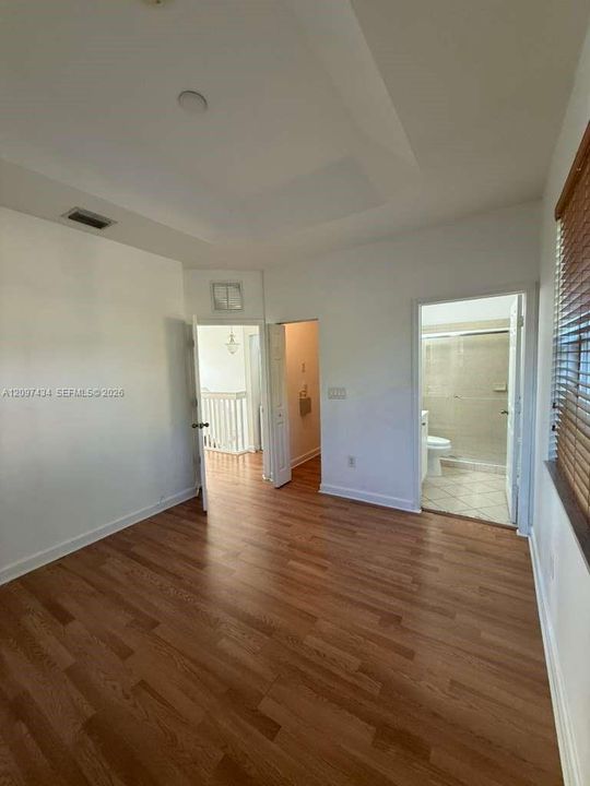 For Rent: $2,500 (3 beds, 3 baths, 1459 Square Feet)