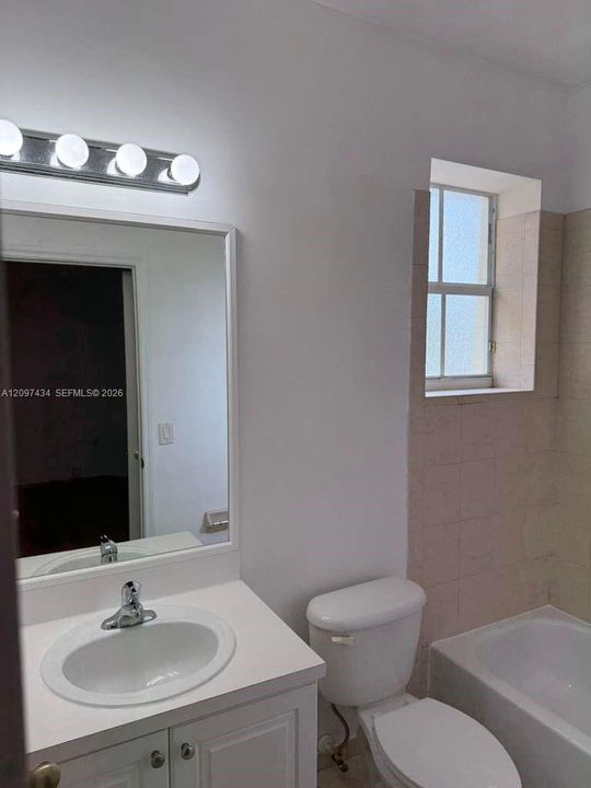 For Rent: $2,500 (3 beds, 3 baths, 1459 Square Feet)