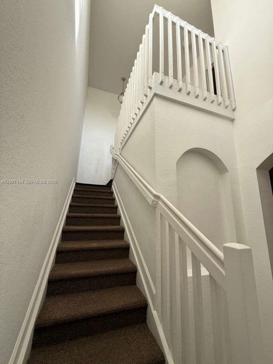 For Rent: $2,500 (3 beds, 3 baths, 1459 Square Feet)