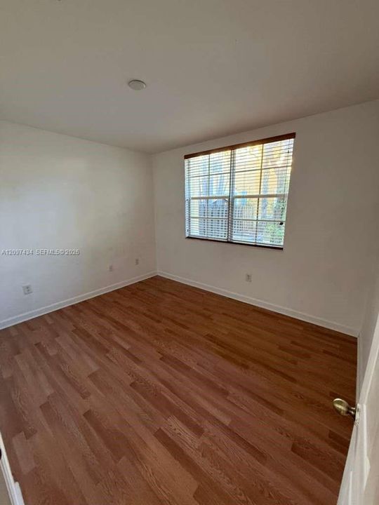 For Rent: $2,500 (3 beds, 3 baths, 1459 Square Feet)