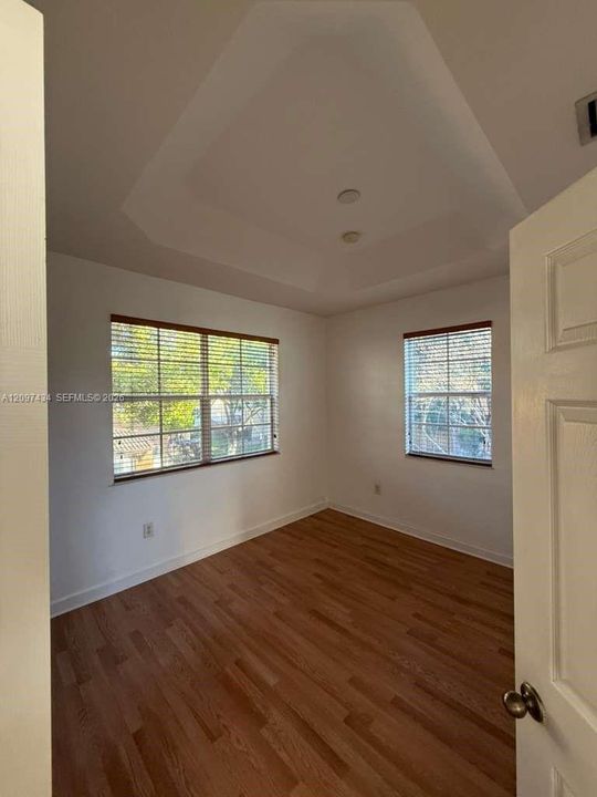 For Rent: $2,500 (3 beds, 3 baths, 1459 Square Feet)
