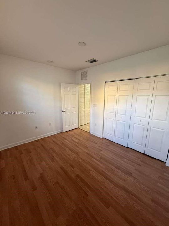 For Rent: $2,500 (3 beds, 3 baths, 1459 Square Feet)