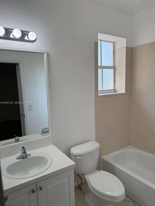 For Rent: $2,500 (3 beds, 3 baths, 1459 Square Feet)