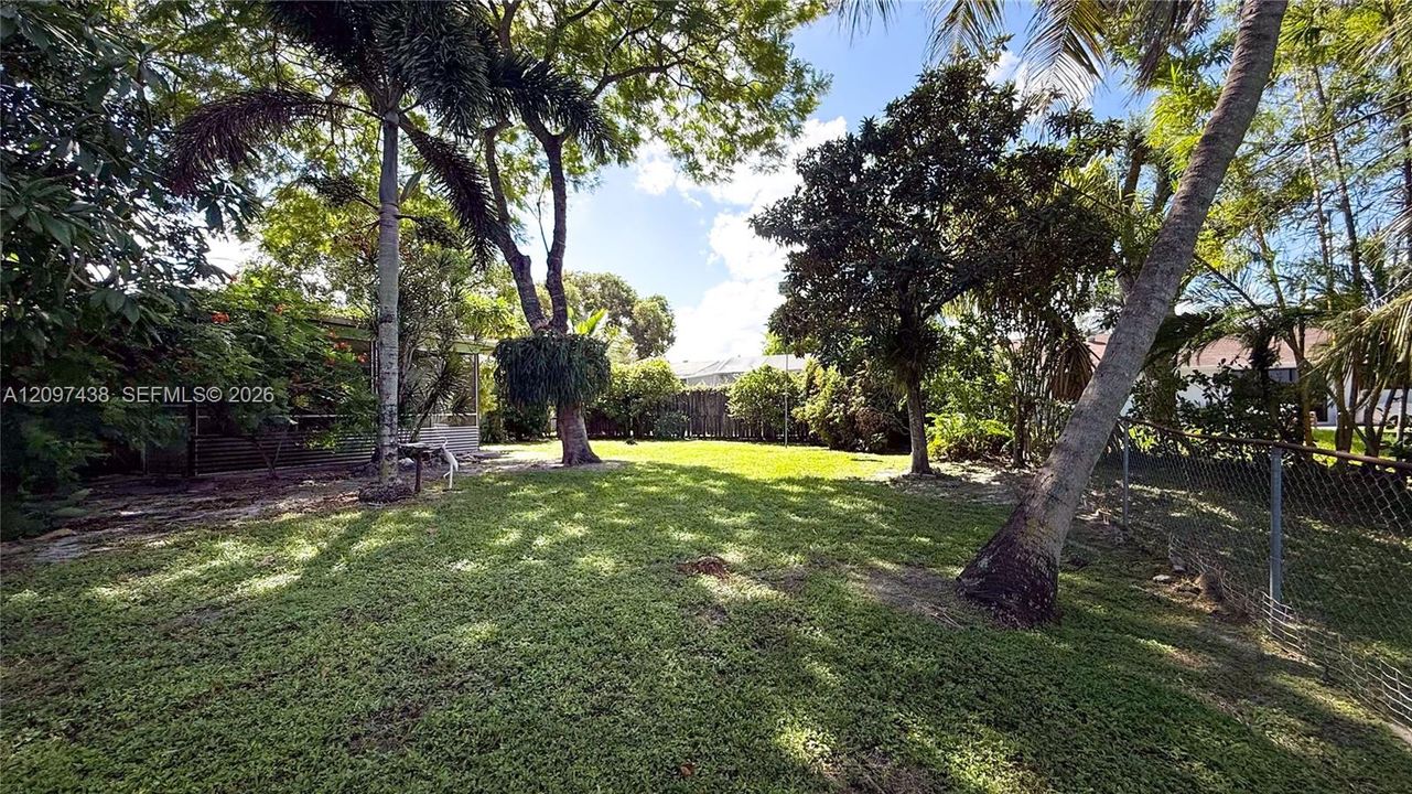 For Sale: $535,000 (2 beds, 2 baths, 1108 Square Feet)