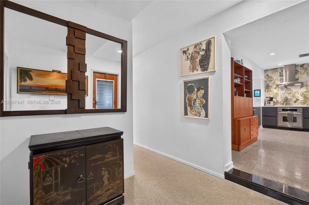 For Sale: $915,000 (3 beds, 2 baths, 1570 Square Feet)