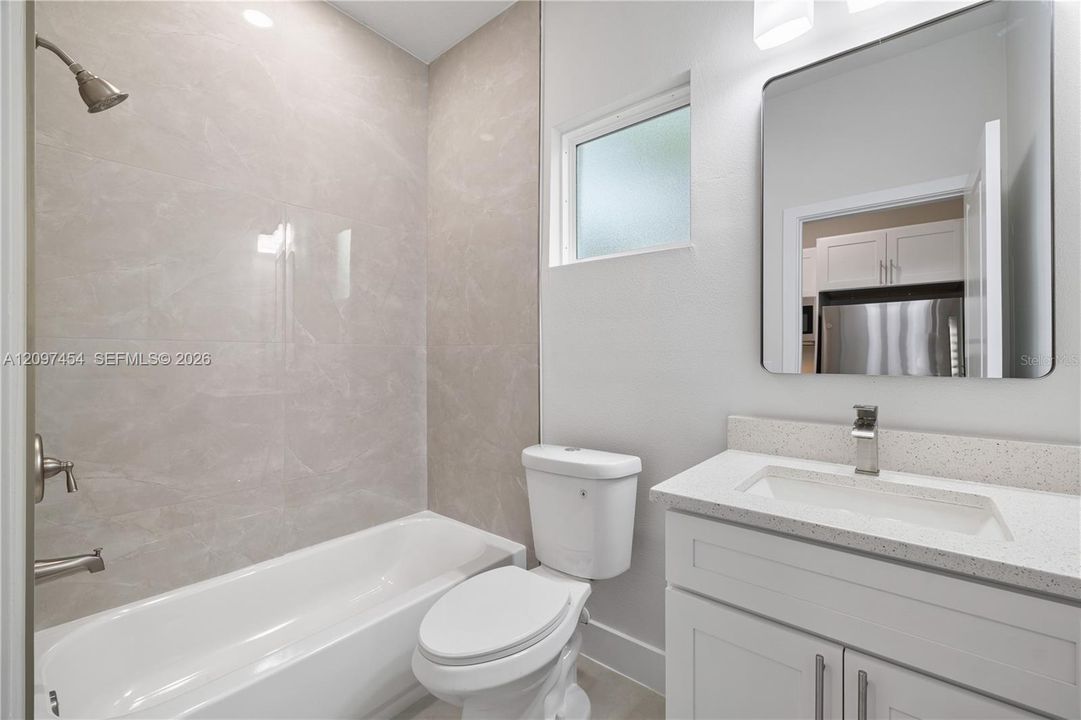 For Sale: $349,900 (4 beds, 3 baths, 1947 Square Feet)