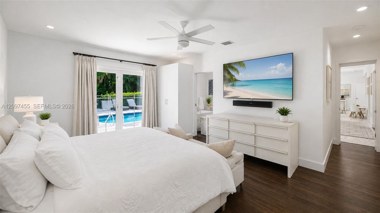 For Rent: $26,000 (4 beds, 3 baths, 3603 Square Feet)