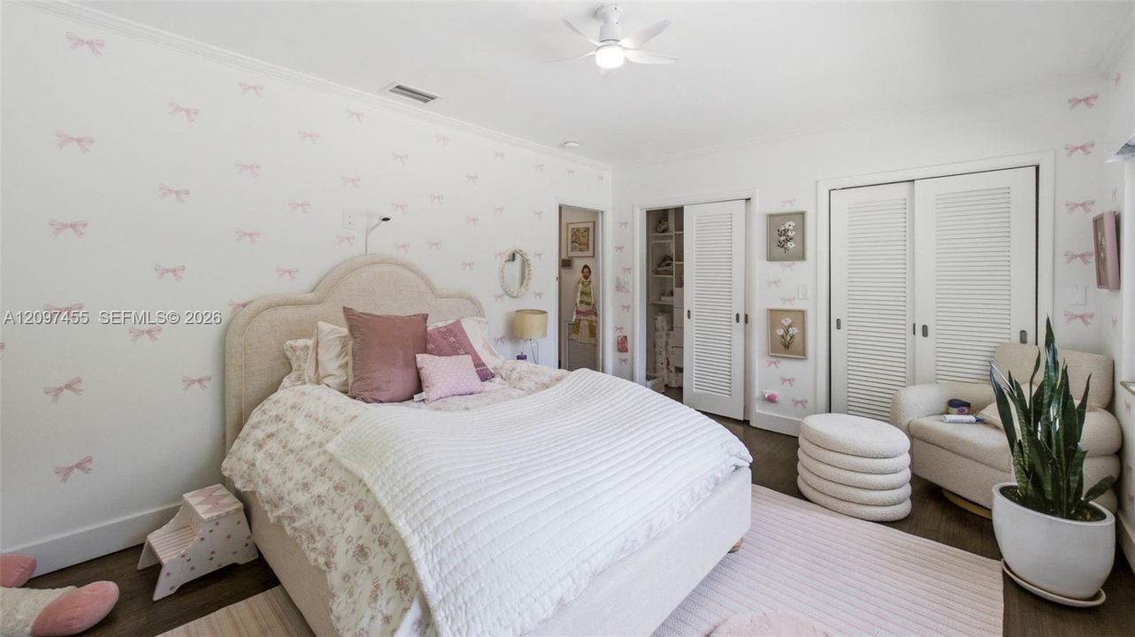 For Rent: $26,000 (4 beds, 3 baths, 3603 Square Feet)