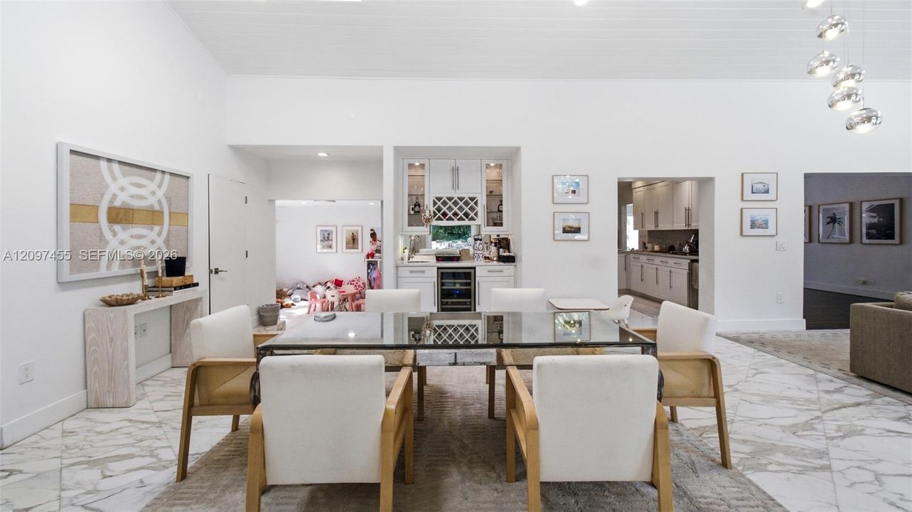 For Rent: $26,000 (4 beds, 3 baths, 3603 Square Feet)