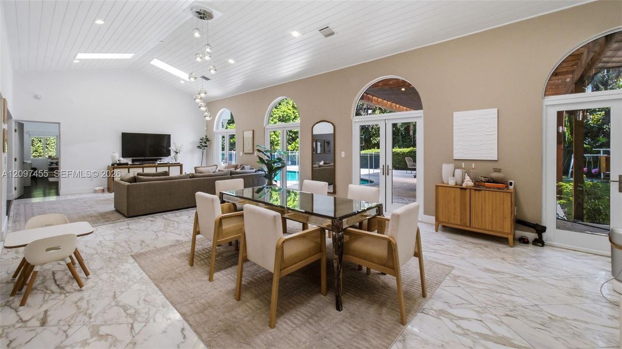 For Rent: $26,000 (4 beds, 3 baths, 3603 Square Feet)