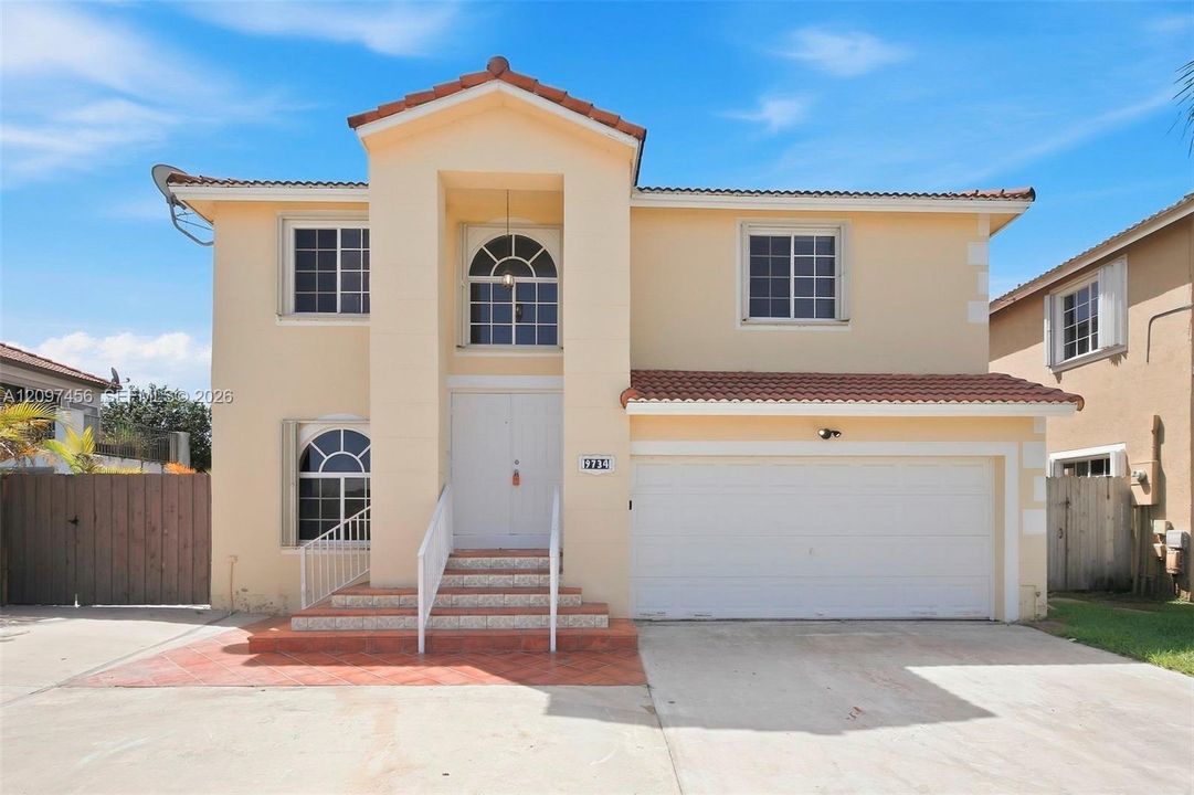 For Rent: $3,445 (4 beds, 2 baths, 2595 Square Feet)