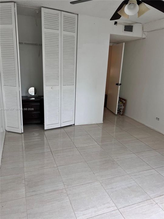 En Venta: $170,000 (3 camas, 2 baños, 1330 Pies cuadrados)