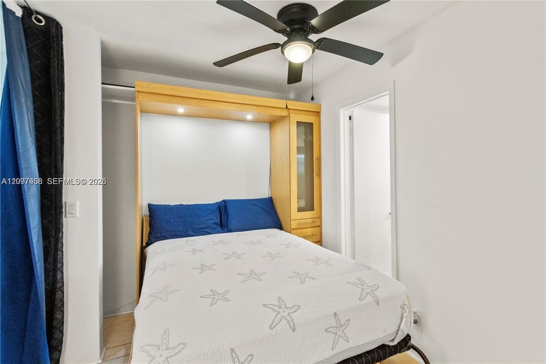 For Sale: $114,900 (1 beds, 1 baths, 768 Square Feet)