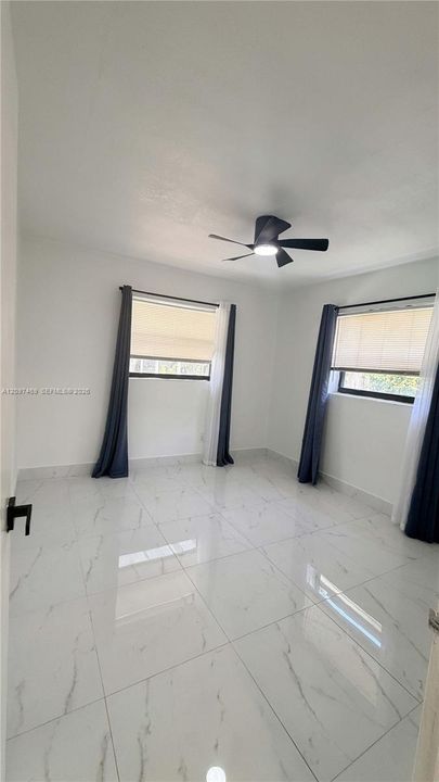 En Venta: $770,000 (0 camas, 0 baños, 1877 Pies cuadrados)