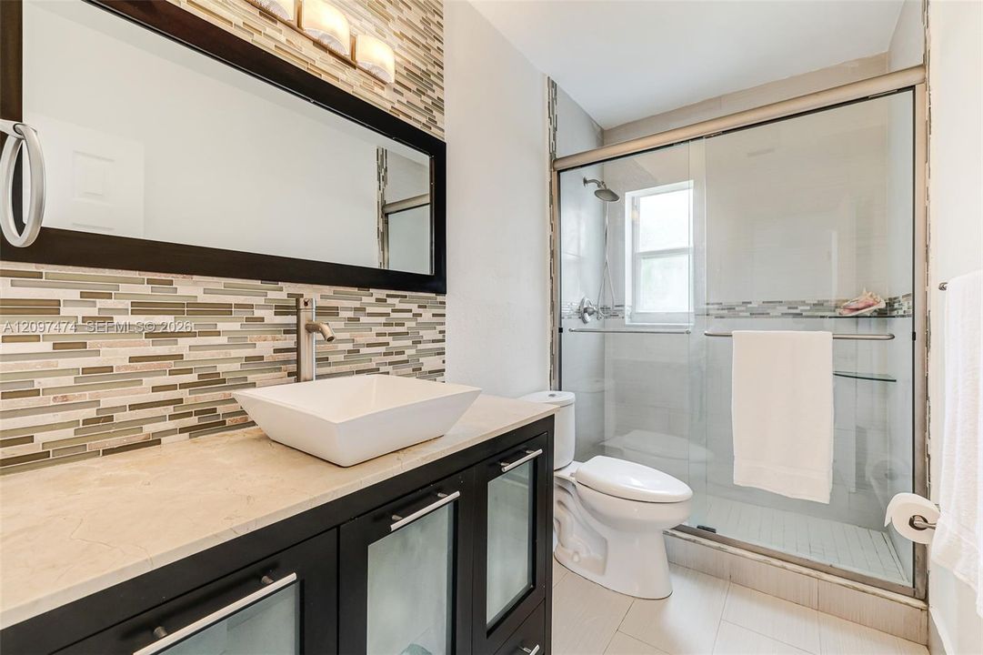 For Sale: $567,500 (3 beds, 1 baths, 1215 Square Feet)