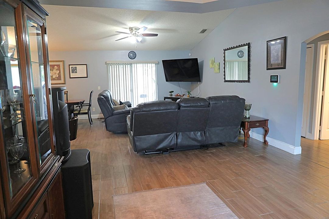 Lewis Realty 17