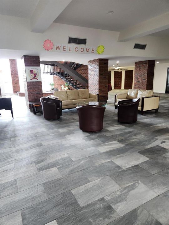 Lobby clubhouse