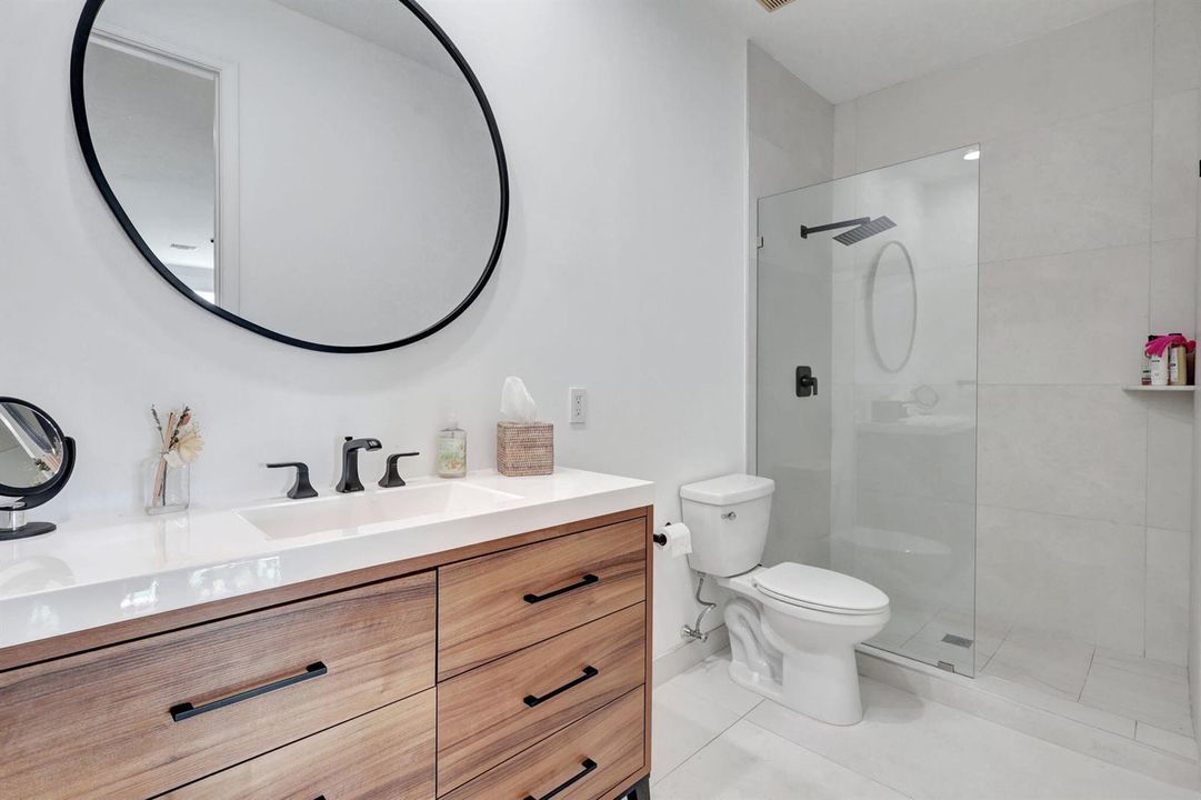 31-web-or-mls-11131Manderly_156 (1)