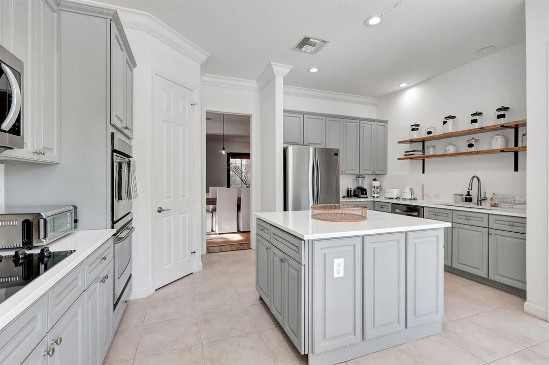 19-web-or-mls-11131Manderly_96_ (1)
