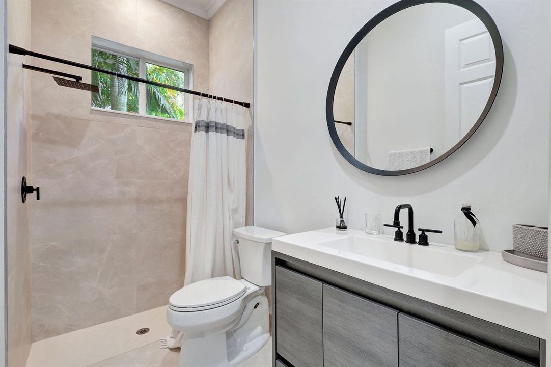 15-web-or-mls-11131Manderly_76 (1)