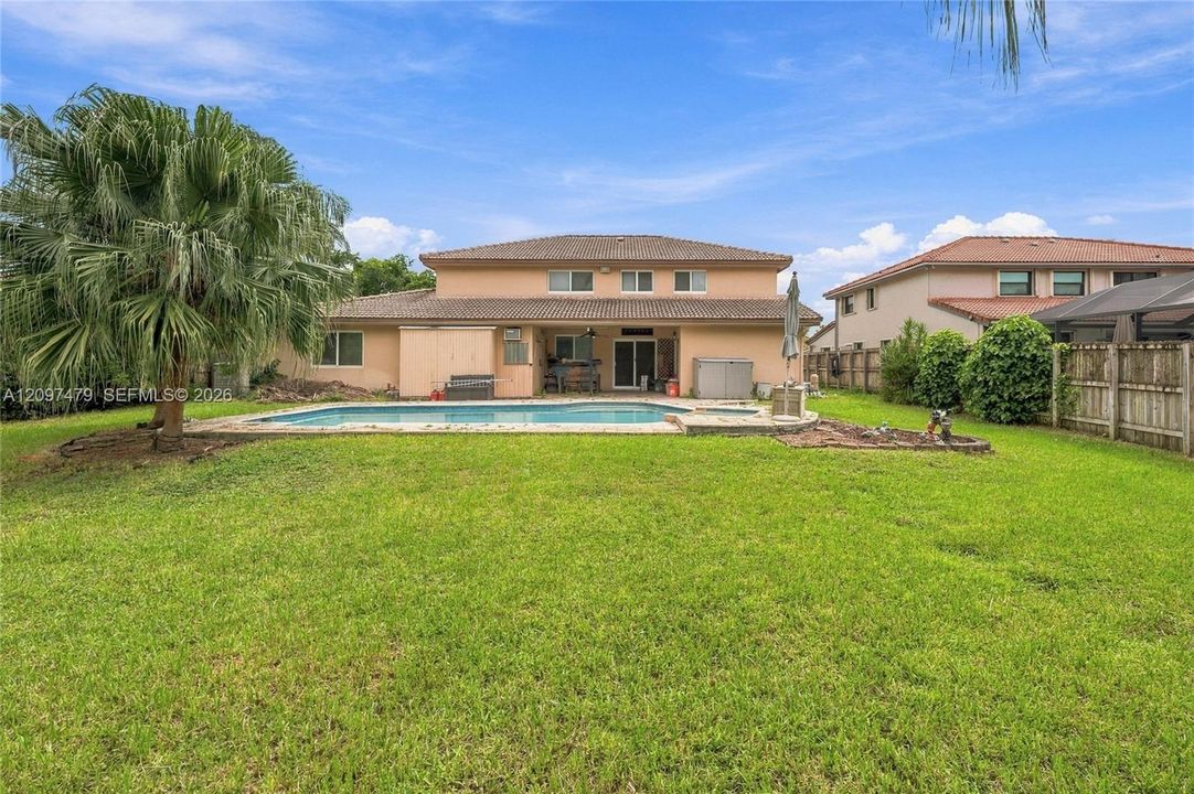 На продажу: $825,000 (4 спален, 3 ванн, 2648 Квадратных фут)