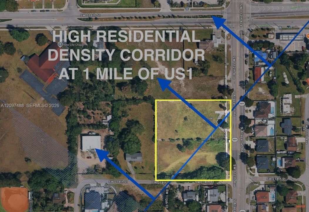 На продажу: $3,200,000 (2.25 acres)