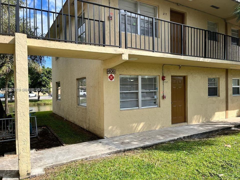 For Rent: $1,800 (2 beds, 1 baths, 630 Square Feet)