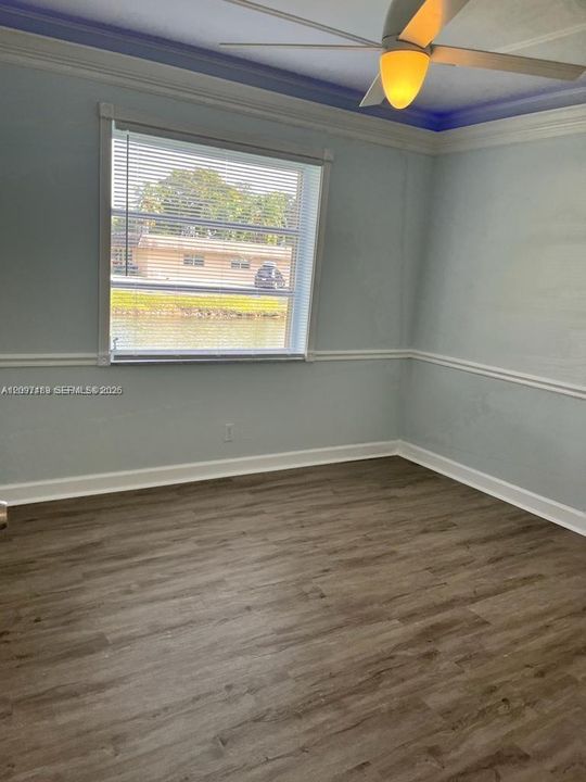 For Rent: $1,800 (2 beds, 1 baths, 630 Square Feet)