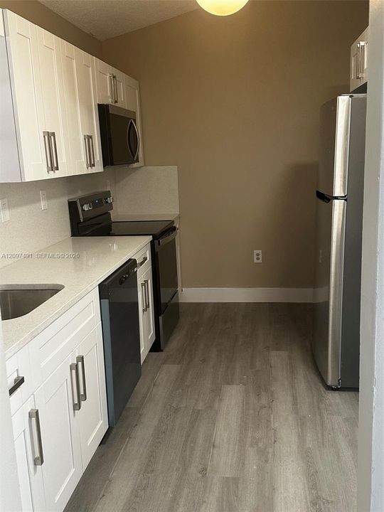 For Sale: $520,000 (3 beds, 2 baths, 1216 Square Feet)
