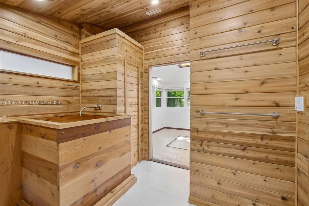 На продажу: $1,100,000 (2 спален, 2 ванн, 1144 Квадратных фут)
