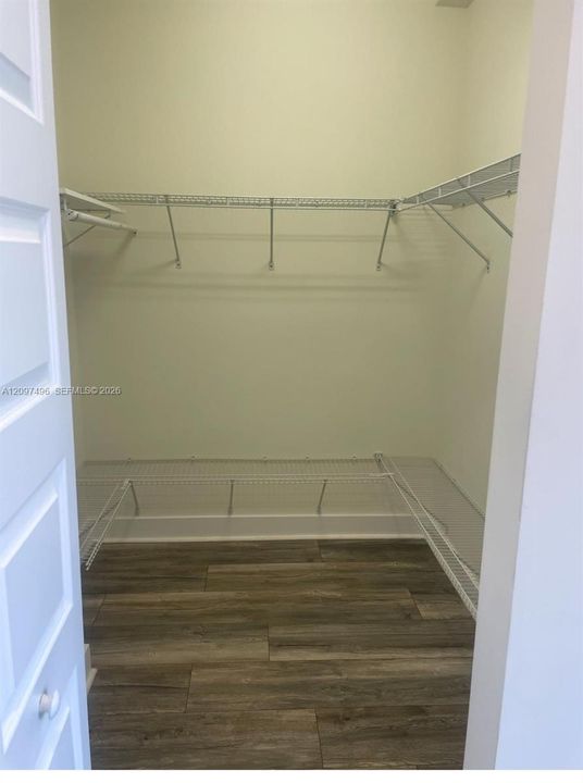 En Venta: $560,000 (3 camas, 2 baños, 1315 Pies cuadrados)