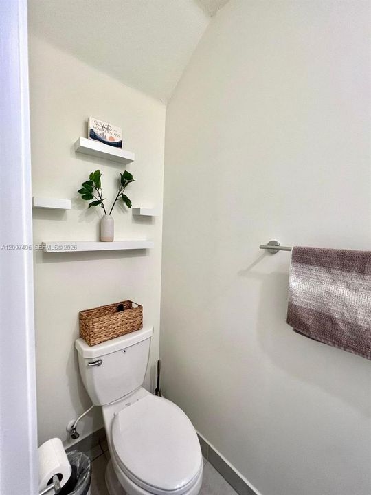 En Venta: $560,000 (3 camas, 2 baños, 1315 Pies cuadrados)