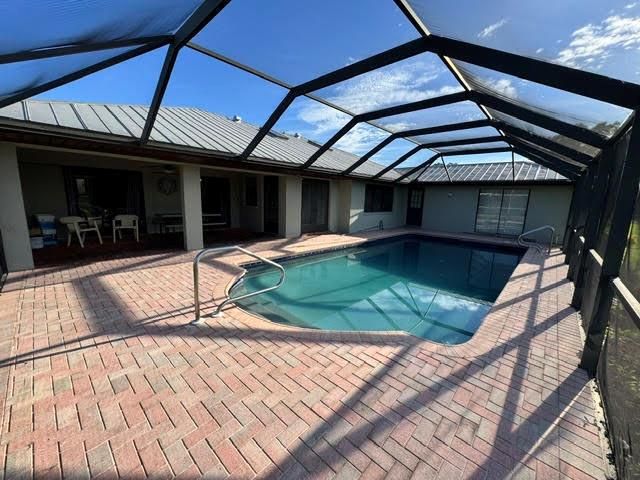 Pool.