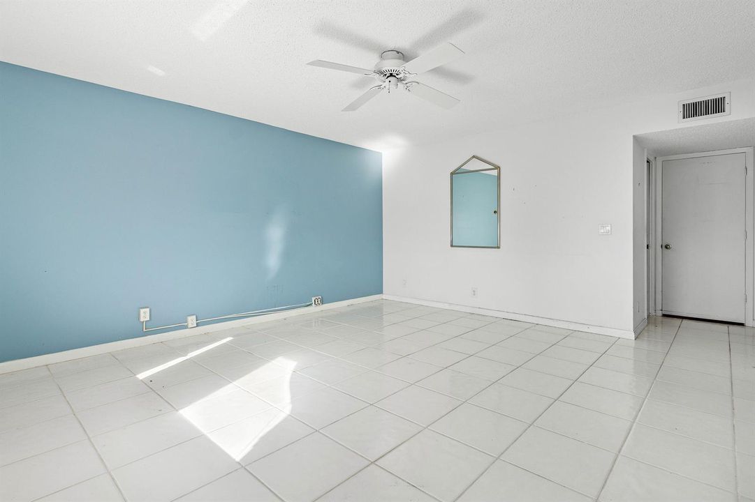 016-676810thAvenueNorth-216-LakeWorth-FL
