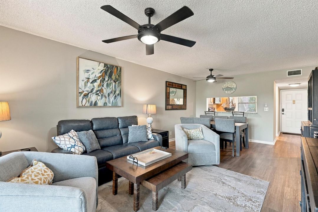 Living Room/Dining Room