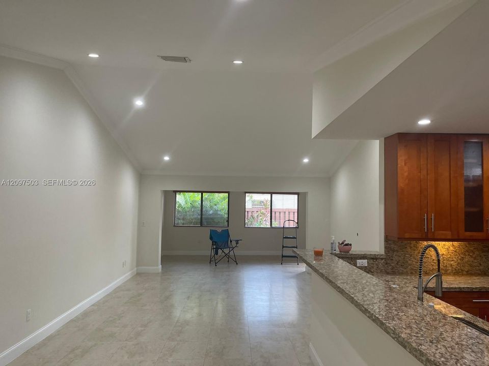 For Rent: $3,750 (3 beds, 2 baths, 1580 Square Feet)