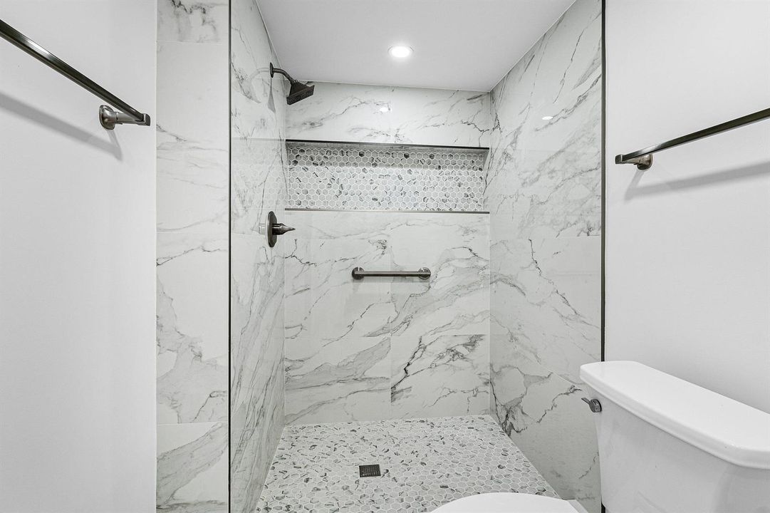 018-6585KensingtonLane-207-DelrayBeach-F
