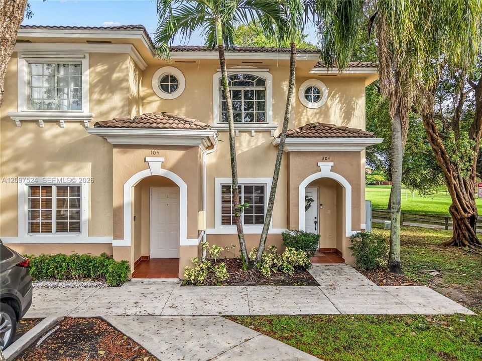 For Sale: $429,999 (3 beds, 2 baths, 1188 Square Feet)