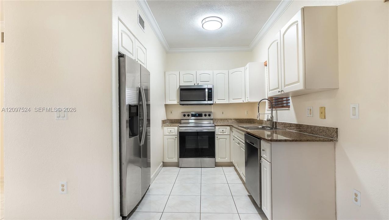 For Sale: $429,999 (3 beds, 2 baths, 1188 Square Feet)