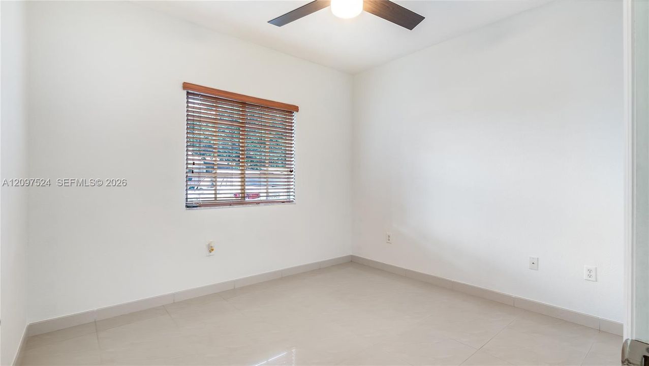For Sale: $429,999 (3 beds, 2 baths, 1188 Square Feet)