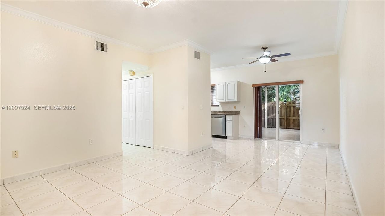 For Sale: $429,999 (3 beds, 2 baths, 1188 Square Feet)