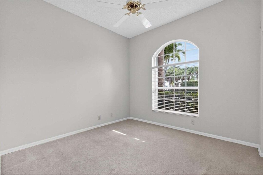 7280 SE Magellan bedroom 2