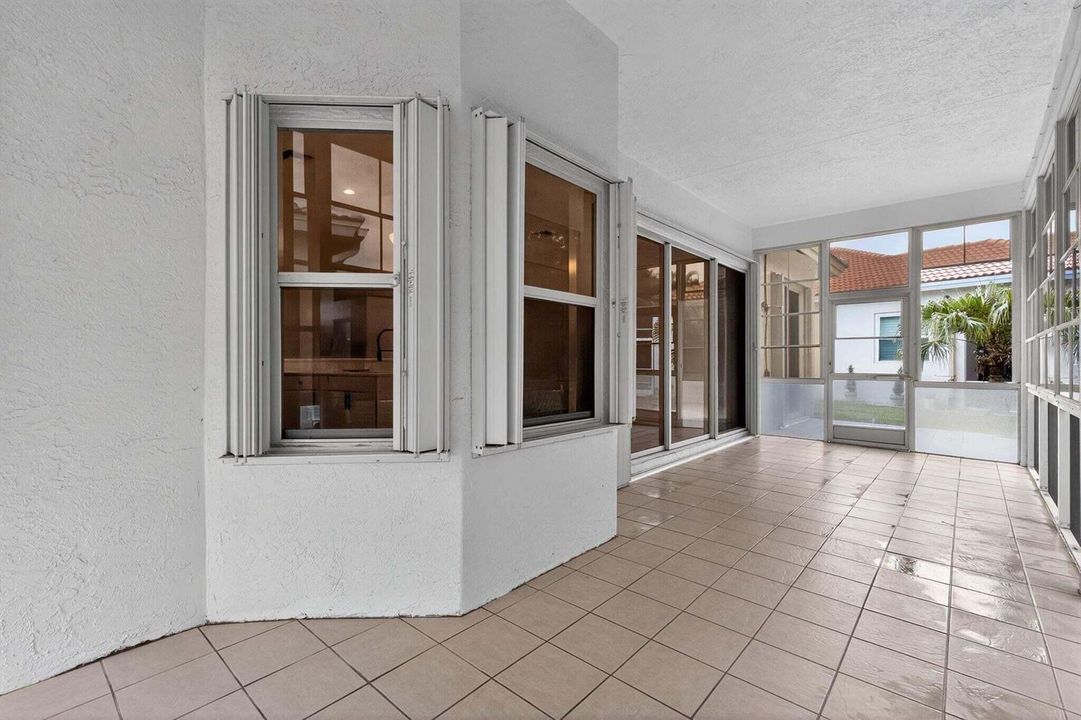 7280 SE Magellan porch s