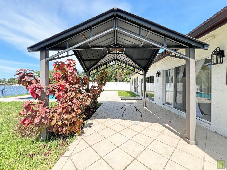 21 back gazebo