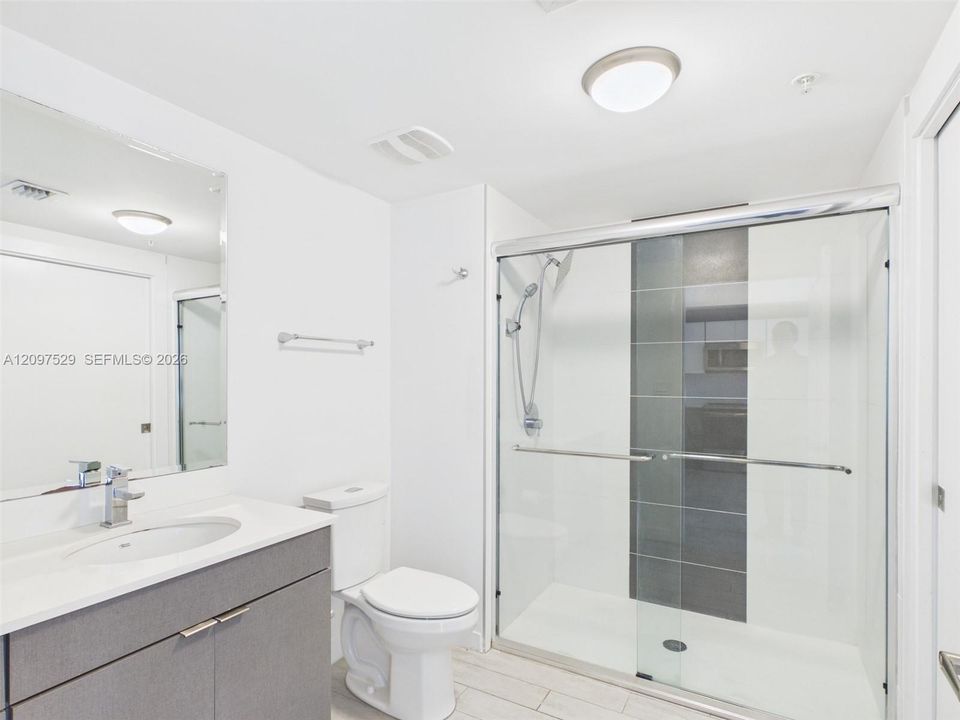В аренду: $3,350 (2 спален, 2 ванн, 814 Квадратных фут)