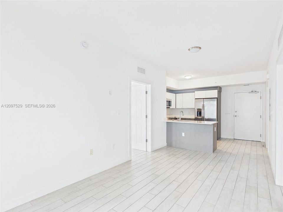 В аренду: $3,350 (2 спален, 2 ванн, 814 Квадратных фут)