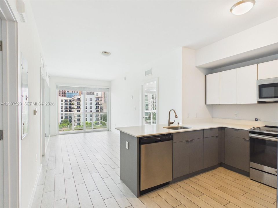 В аренду: $3,350 (2 спален, 2 ванн, 814 Квадратных фут)